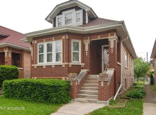 1925 Home Ave, Berwyn, IL 60402