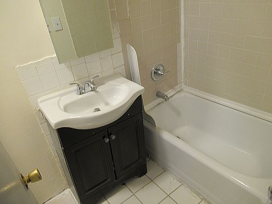 3rd image of 2300 Atlantic Ave #2C