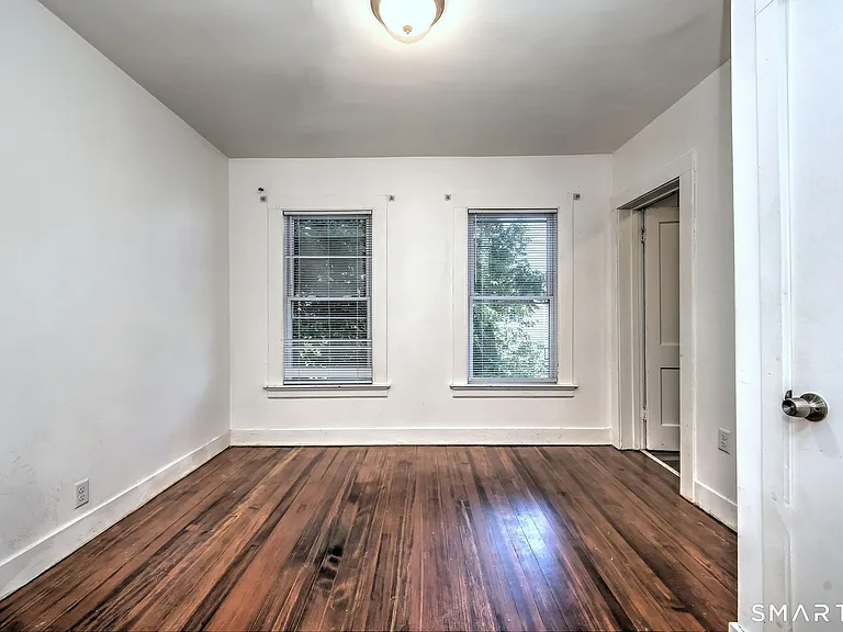 31 Winthrop St — Photo 24