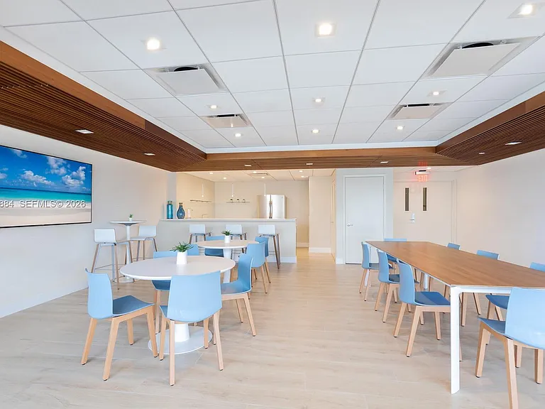 1800 Sunset Harbour Dr #1102/4 — Photo 48