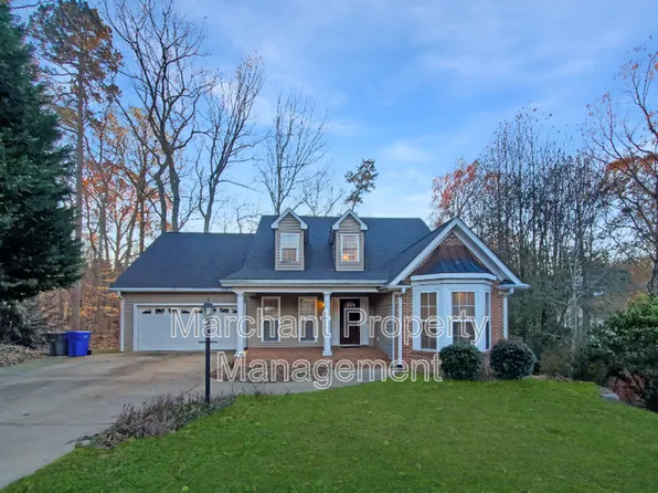11 Tupelo Ct, Greenville, SC 29609