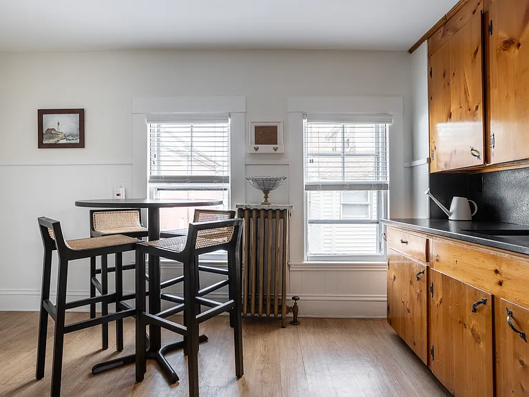 64 Carleton St #2 — Photo 16