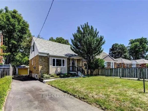 11 Ellington Dr, Toronto, ON M1R 3X6