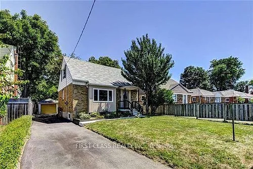 11 Ellington Dr Photo 1