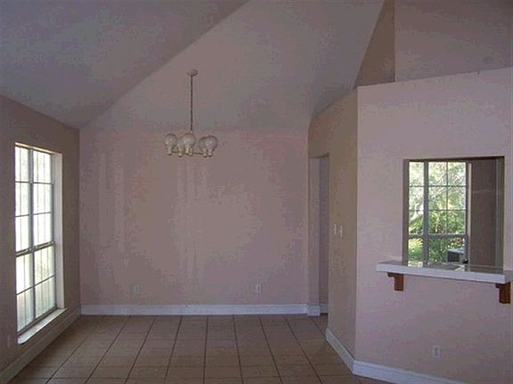 3rd image of 155 Las Brisas Dr