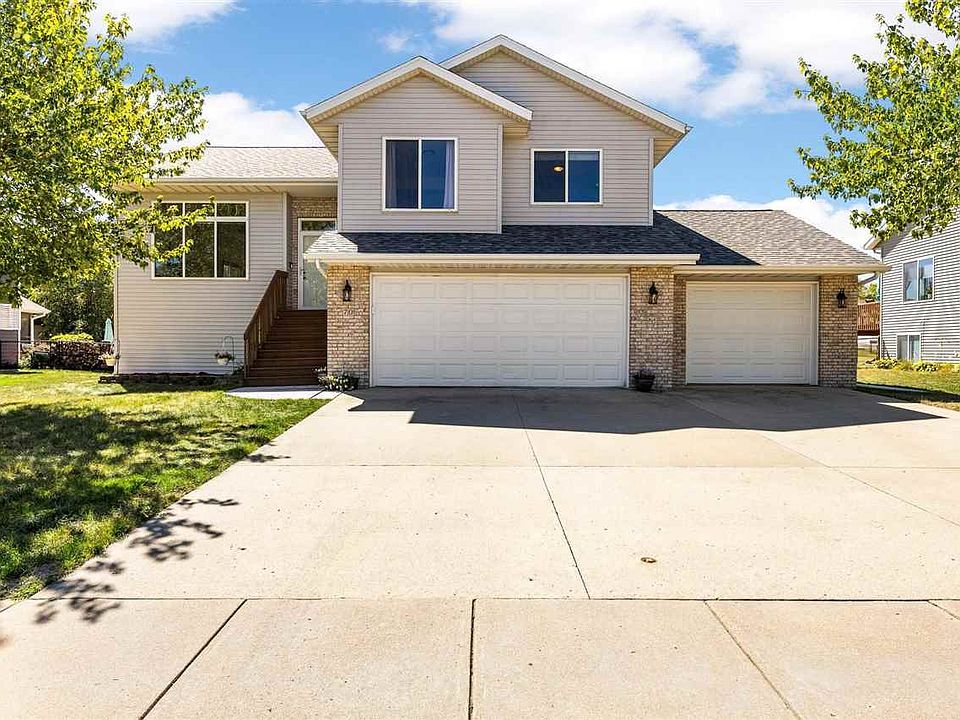 1st image of 70 Vixen Ln