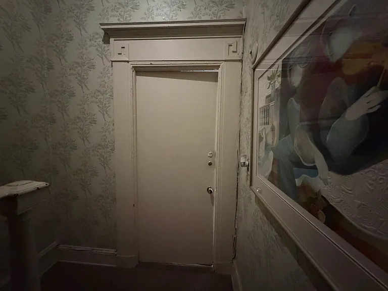 719 Washington Pl #2 — Photo 8