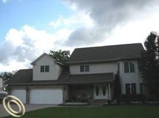 19032 Doris St, Livonia, MI 48152