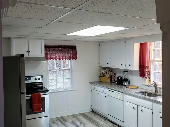 3849 Township Line Rd, Bethlehem, PA 18020