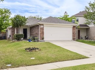 3040 Spotted Owl Dr, Fort Worth, TX 76244