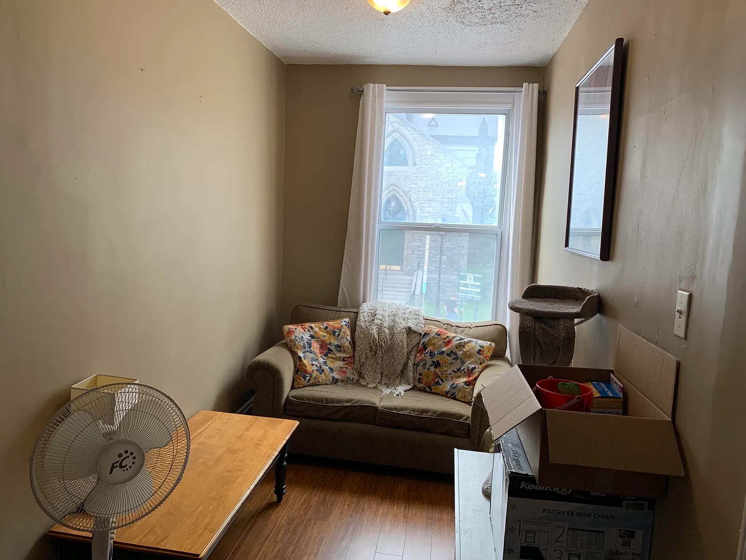 2 bed, 650 sqft, $1,750 — Photo 4