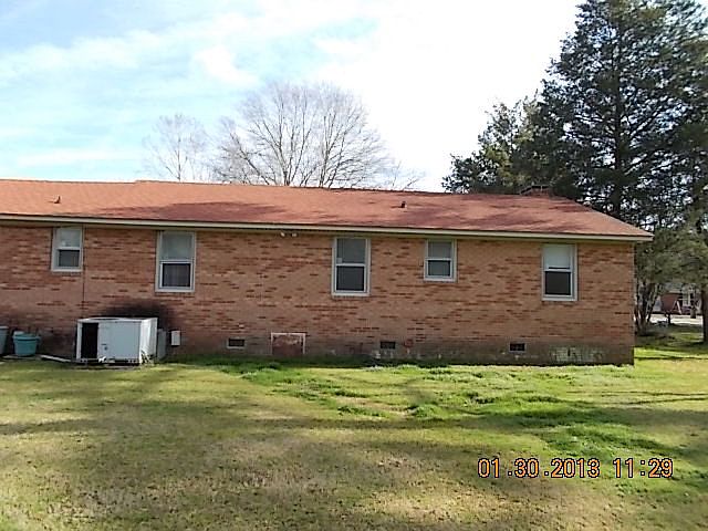 2nd image of 3965 Morris Dr