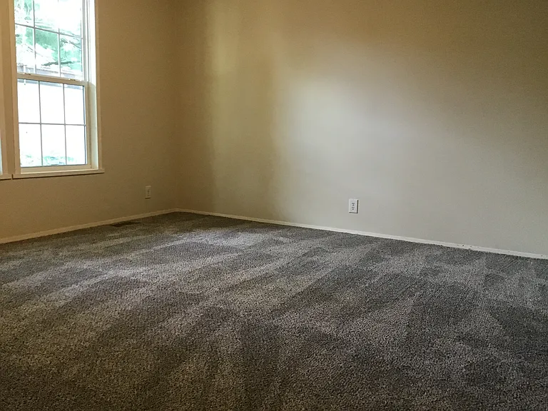6500 S Division Ave — Photo 15