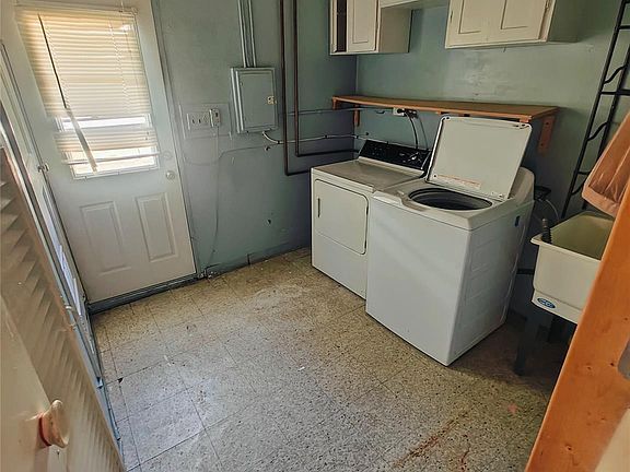 5th image of 26511 Lehner St