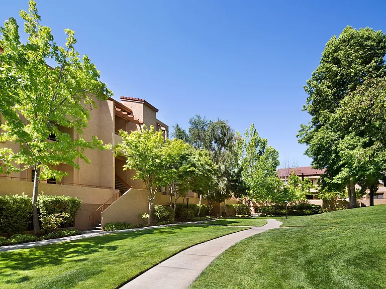 The Maddox Sunnyvale — Photo 16