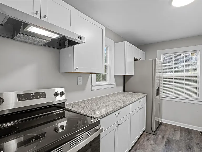 2411 Ruby Dr — Photo 11