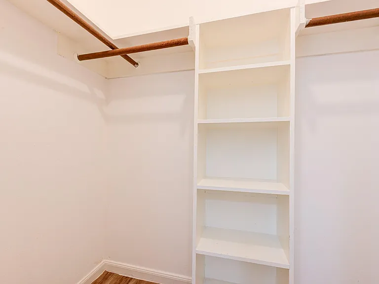 2035 Deerhurst Ln — Photo 13