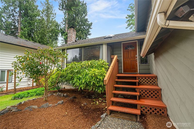 2nd image of 1910 173rd Street SE