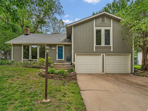 1916 Atchison Ave, Lawrence, KS 66047