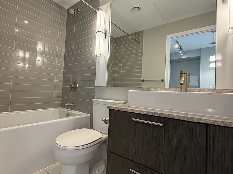 8 Mercer St #2107 — Photo 13