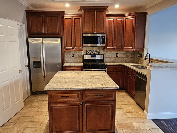 Kitchen with island