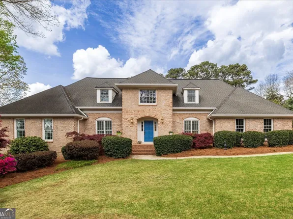 1854 Kanawha Dr, Stone Mountain, GA 30087