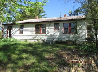 1718 1st Ave NE, Gravette, AR 72736