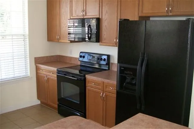 4239 Raleigh Way — Photo 7