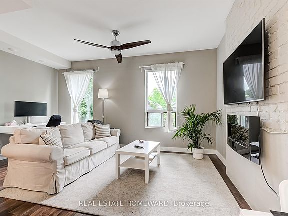 5th image of 14 Ashdale Ave