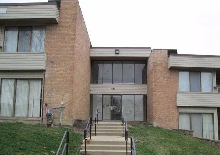 1st image of 1145 N Sterling Ave Unit 205