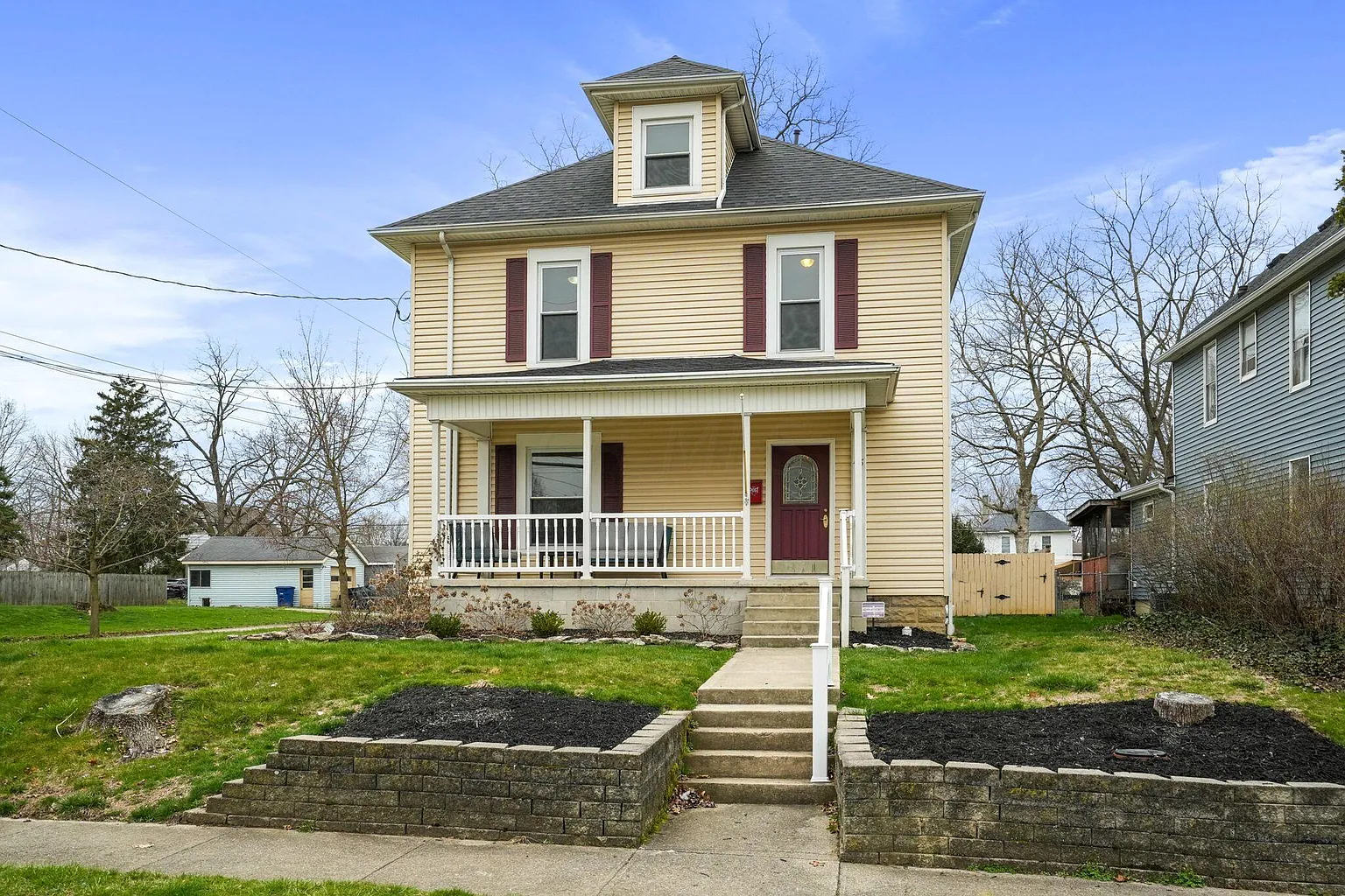 48 Columbus Ave photo 1