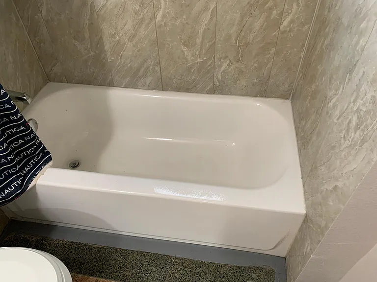 Tub