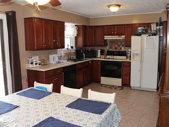 4th image of 22941 Brightland Dr