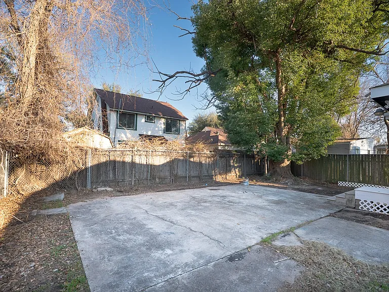 4826 Bristol St — Photo 23