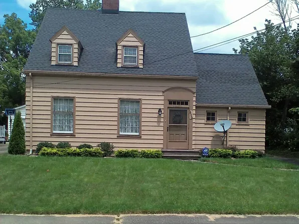 550 E Kline St SE, Girard, OH 44420