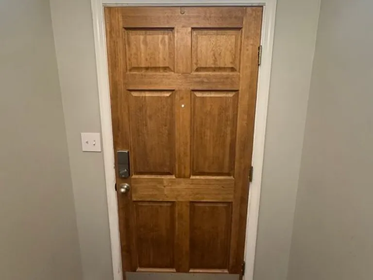 377 Sandleton Way — Photo 3