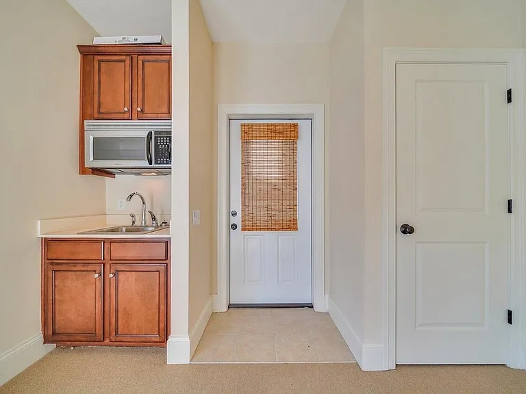 102 Wrigley Blvd — Photo 24