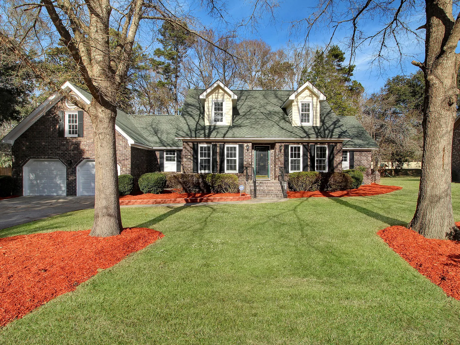 4 bed, 3.5 bath, 2867 sqft, $3,200 — Photo 2