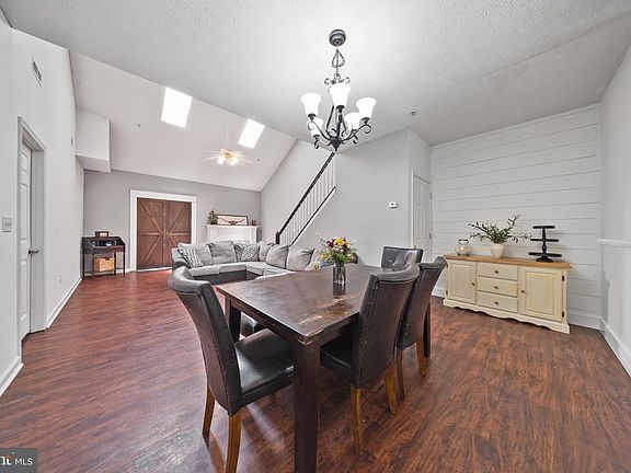 4th image of 9016 Executive Club Dr
