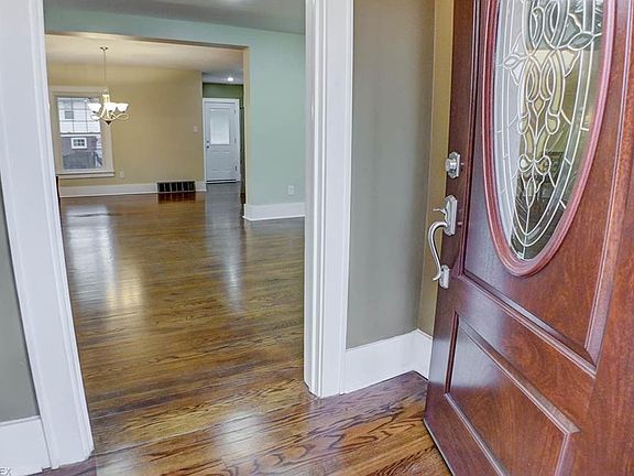 3rd image of 1718 10th St