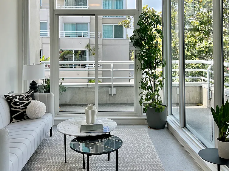 220 Lombard St #116 — Photo 4