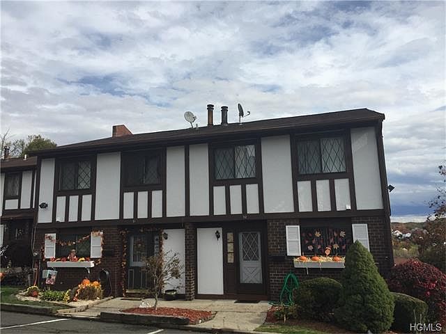 1st image of 120 Buckingham Ct #120