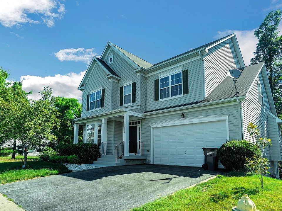 1st image of 23276 Daffodil Dr