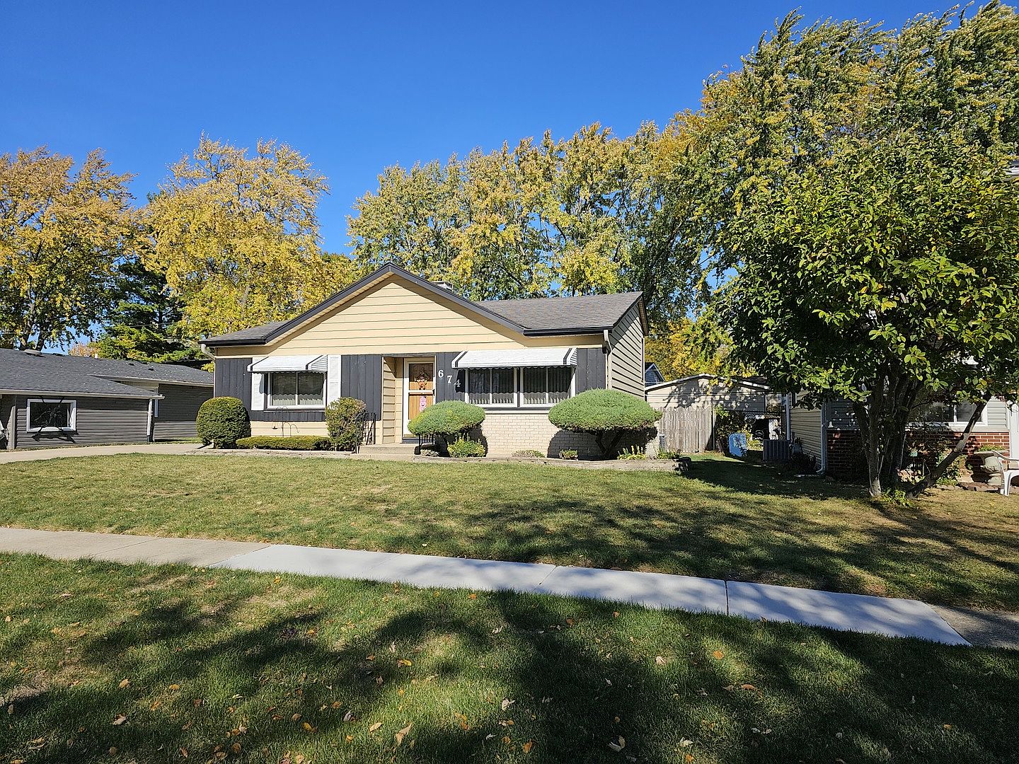 674 Leslie Ln, Glendale Heights, IL 60139 | Zillow