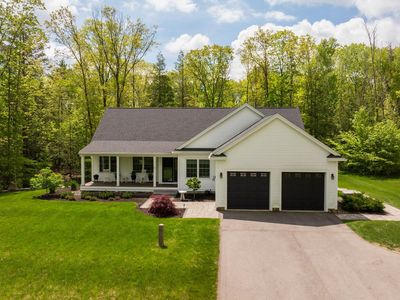 12 Drake Lane, Epping, NH, 03042