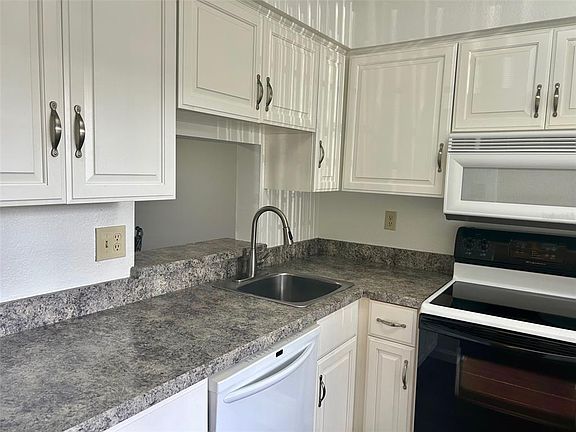 2nd image of 1701 Pinehurst Rd APT 18C