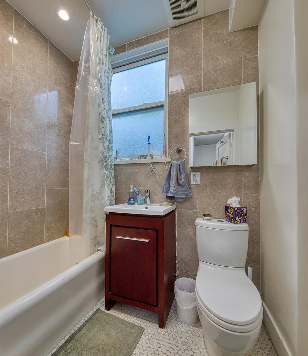 2901 Buchanan St - Photo 5