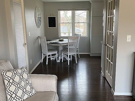 5th image of 6903 N Patricia Ln