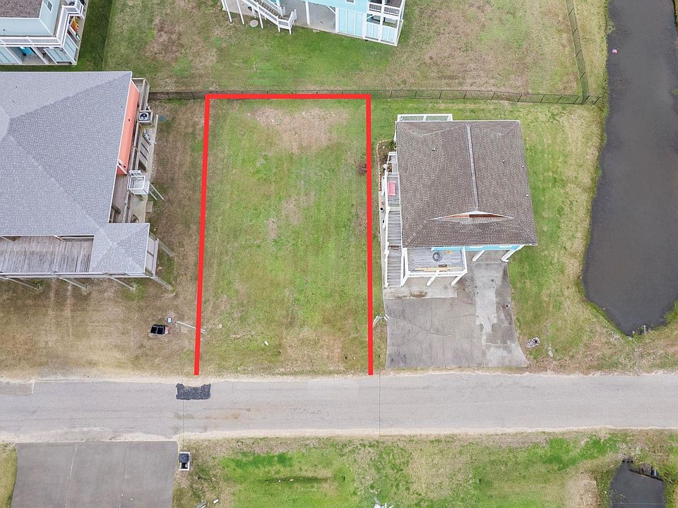 2nd image of 933 Clara St