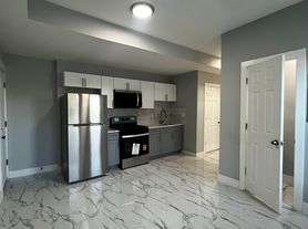 53 Farren Ave